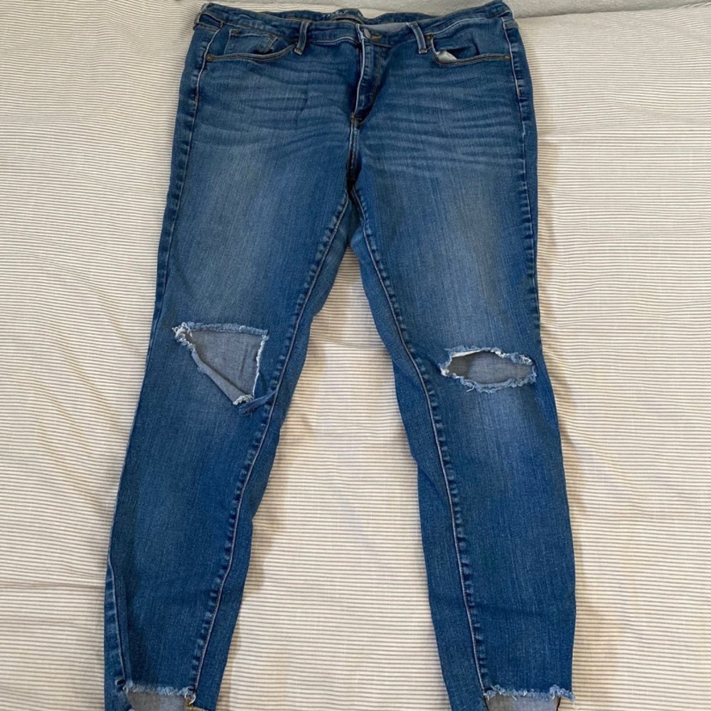 Mossimo Mid Rise Skinny Distressed Jeans